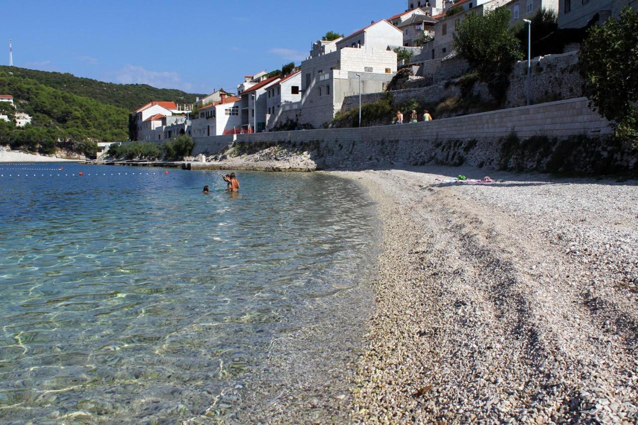 Apartments By The Sea Pucisca, Brac - 770 Экстерьер фото